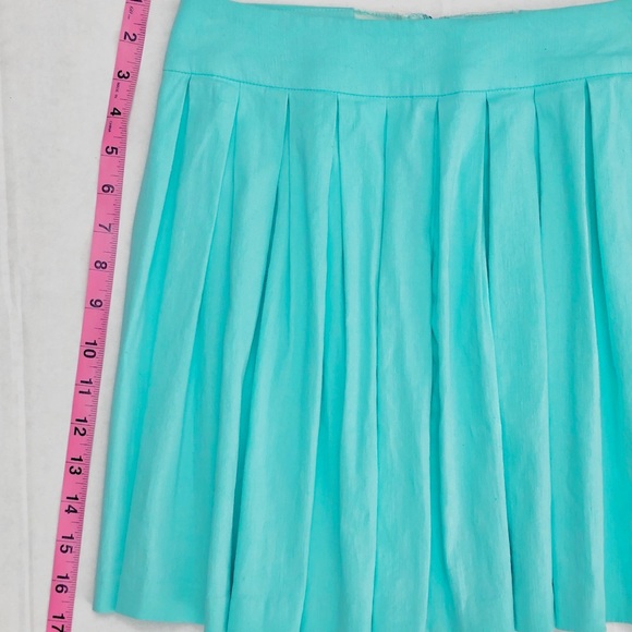 π₯³HOST PICKπ₯³ALICE + OLIVIA AQUA PLEATED SKIRT - Picture 7 of 8